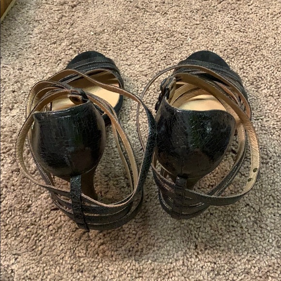 Shoes - Picture 2 of 6